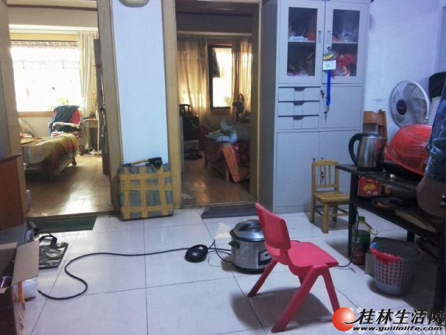 1��� ����·��һ���ɽѧ����2��2��71�O�ƽ�2¥��5�O�����96��