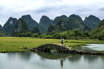 暮春暴雨后过山野田园