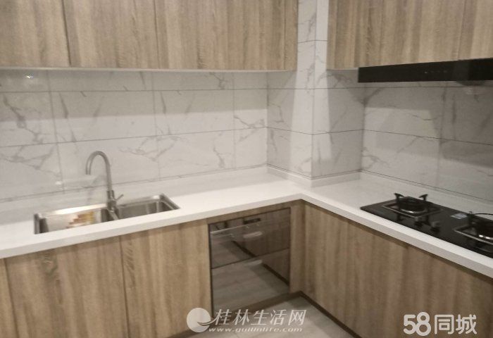 �ٹ��������ù㳡�Ի��ٹ��ֹ���3��2��2��121ƽ��
