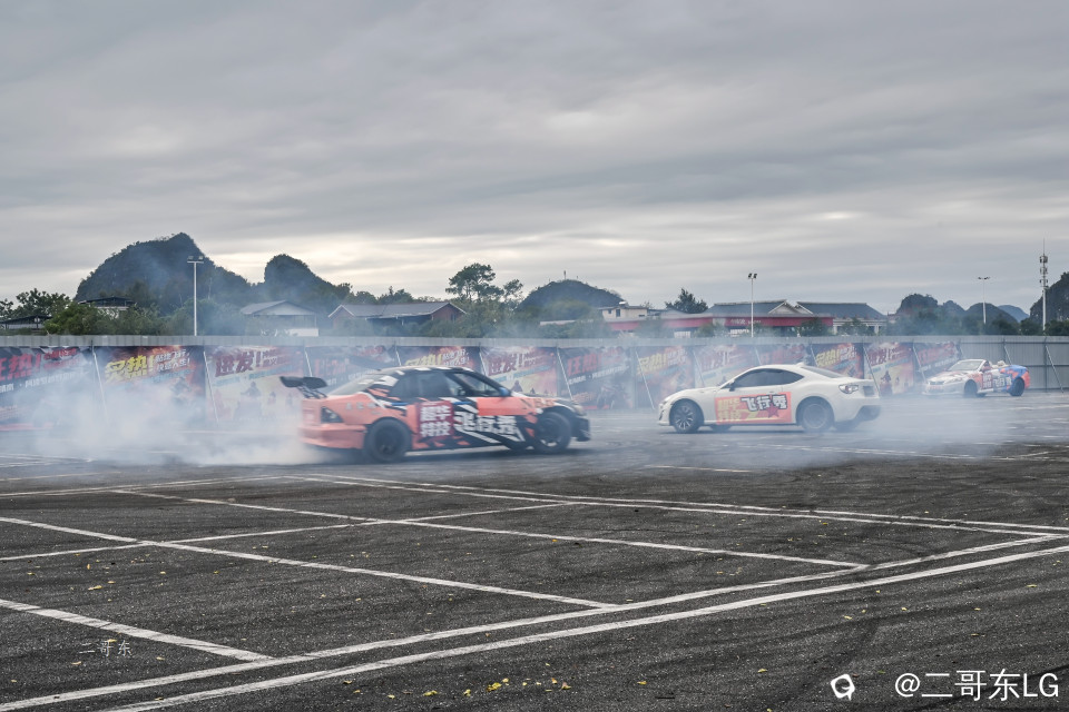 超华特技飞车秀 (29).jpg