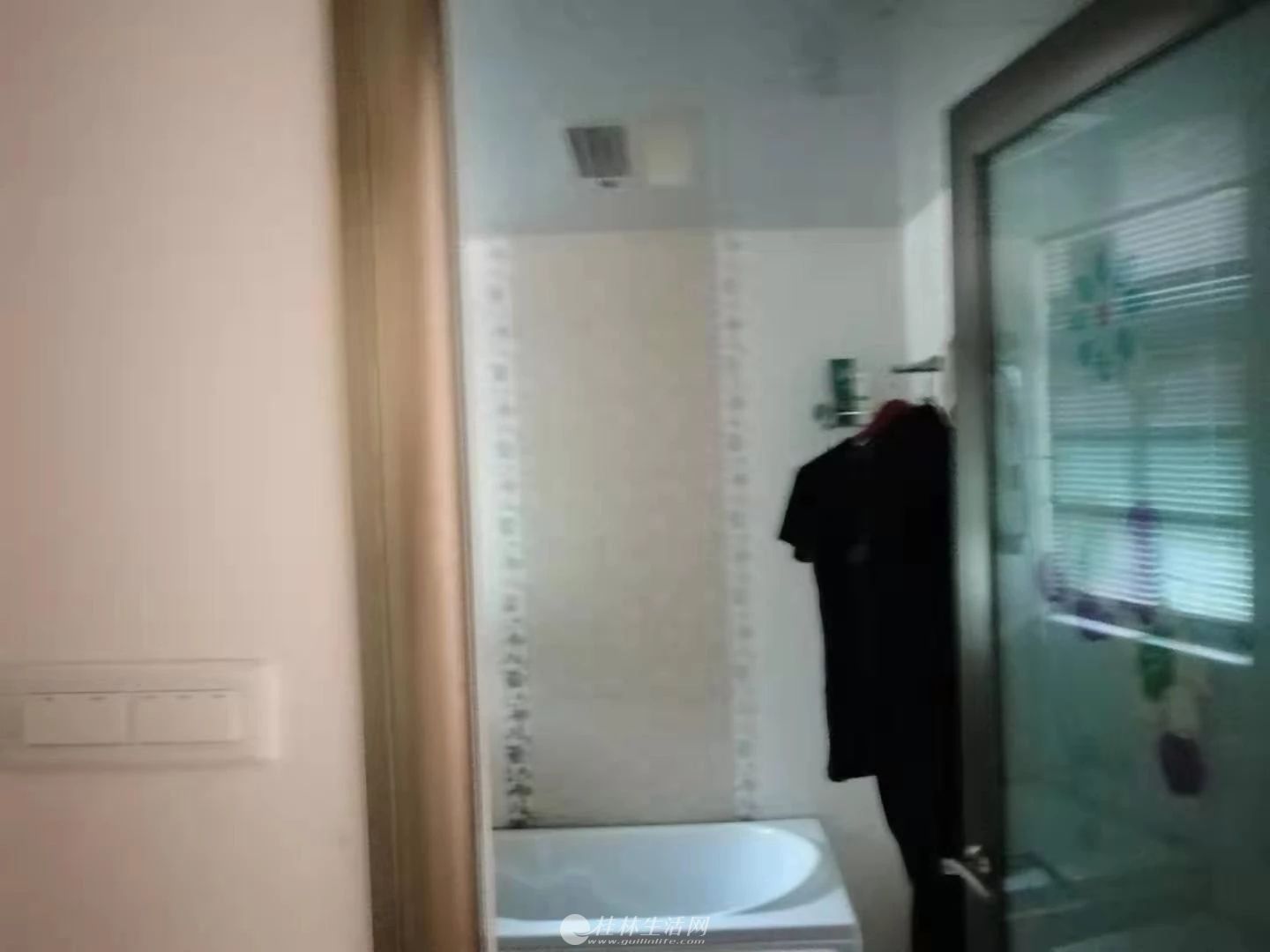 �����˽������ķ�����128ƽ�׾�װ106�����3¥