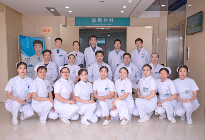 （小）泌尿外科合照.png