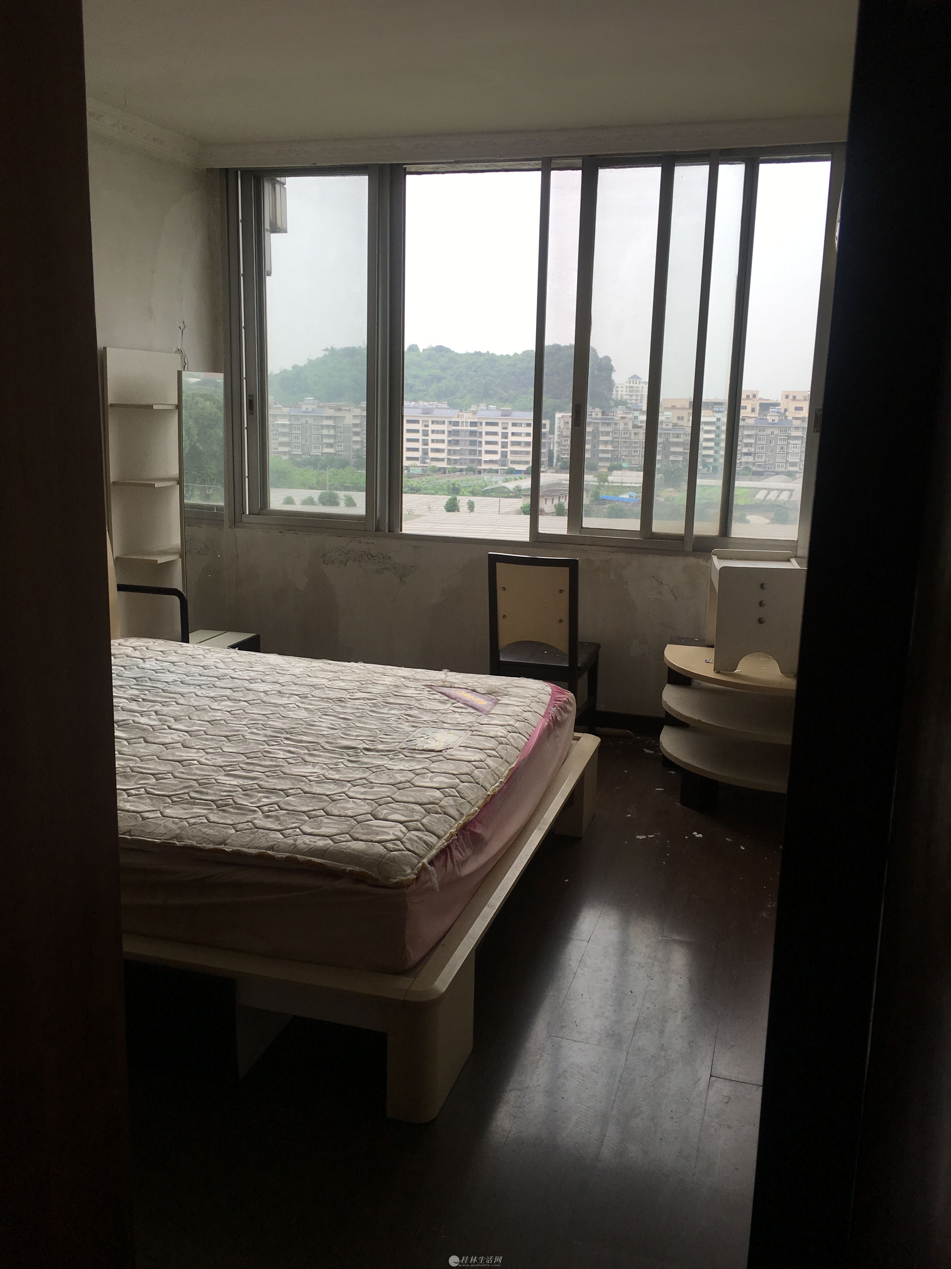 ���ۣ�����·�����о�������5¥96ƽ3��2��1��55��ͣС�����
