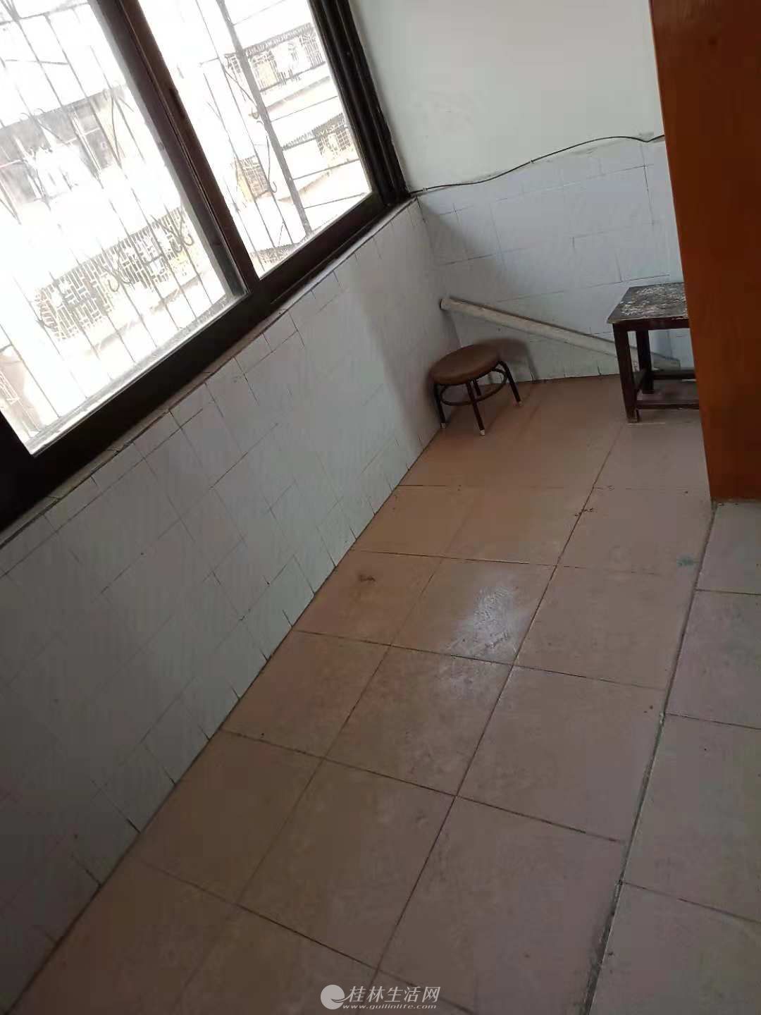 ����С��3��2��1��102ƽ��56���ݸ�¥�������