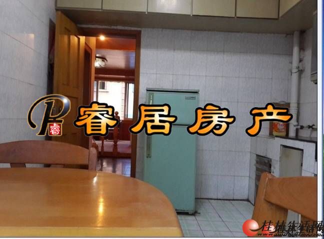 T��ɽ�� ��̩����԰ ���ƽ�4¥ 3��2������װ 65��
