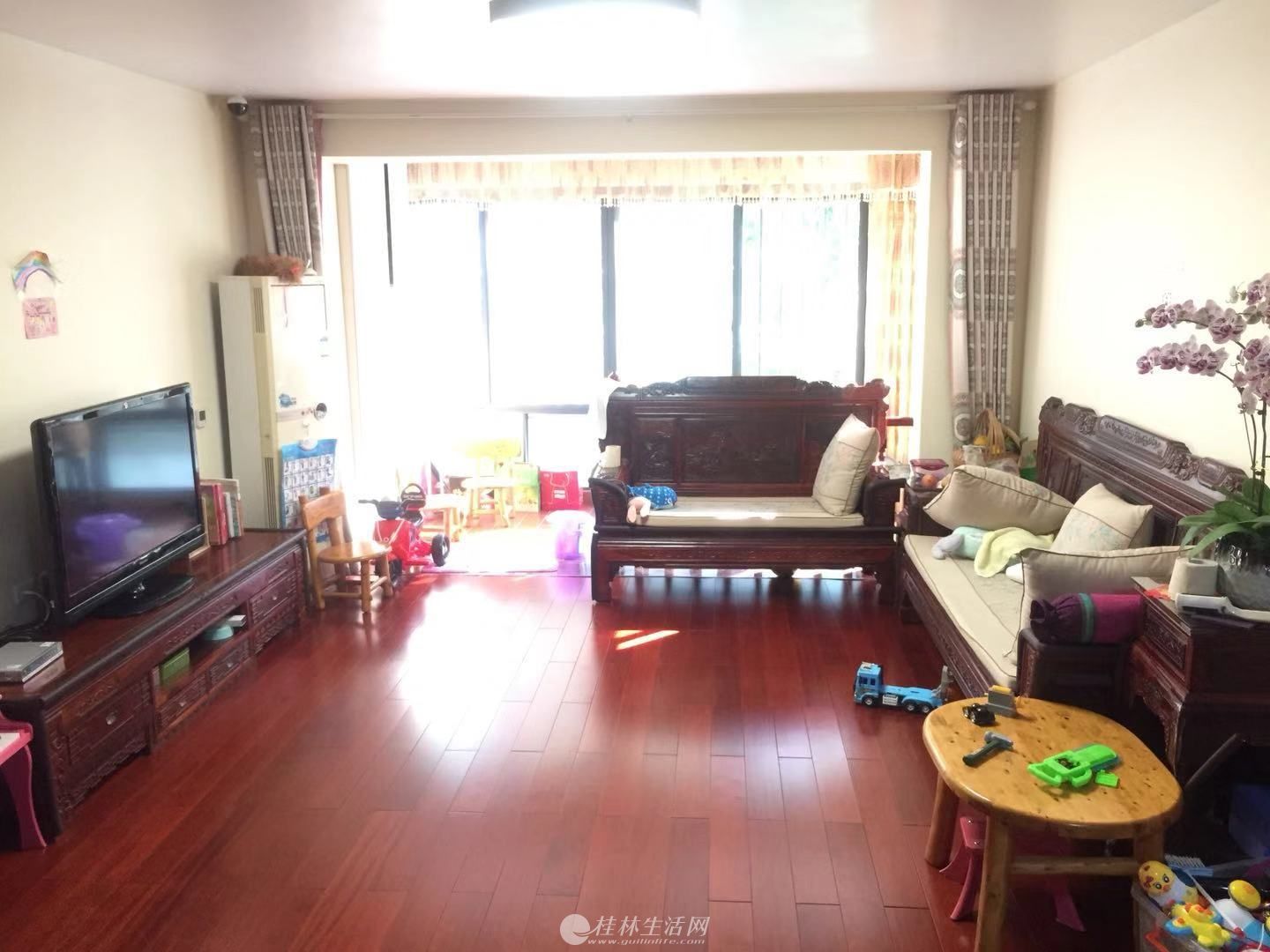 ����깫԰�����嶫԰һ¥��װ��ʽ6������԰ͣ��λ190��