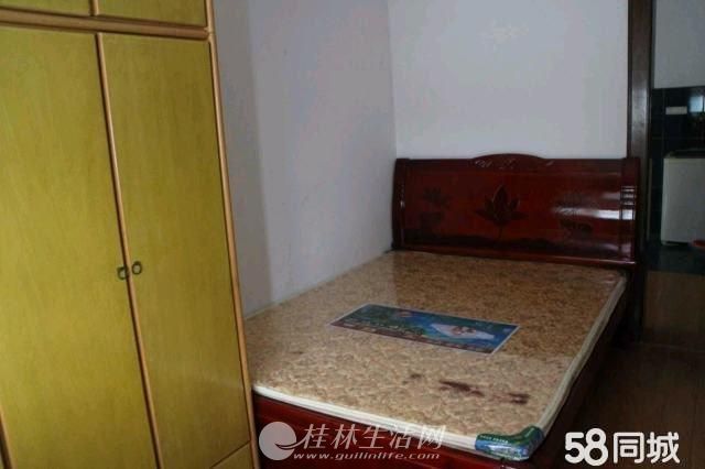 ����С��6¥��ƽ̨˦��