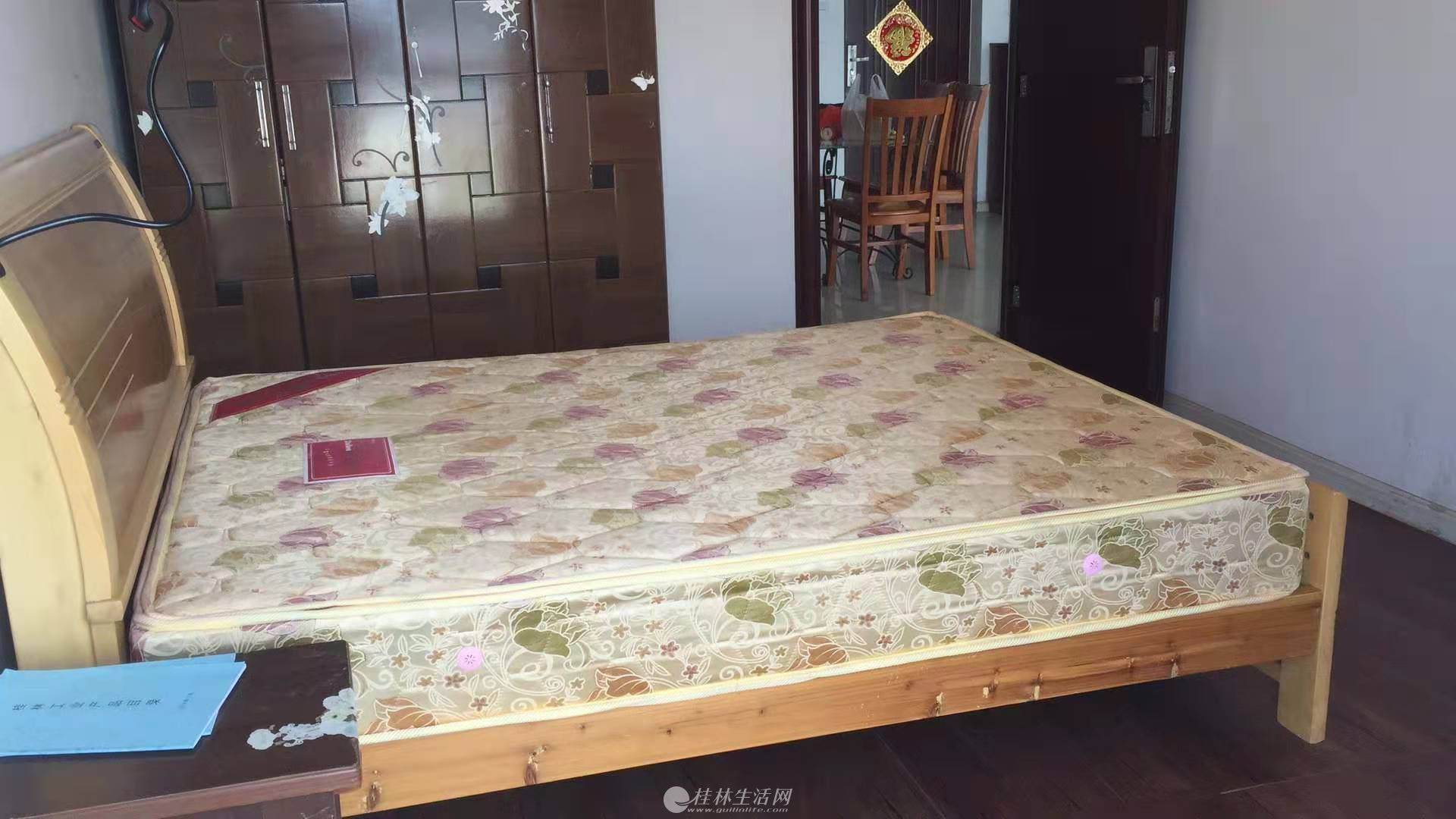 ��̩�����㾰  2��1��1��  98ƽ��  1800Ԫ λ�Ӻ�