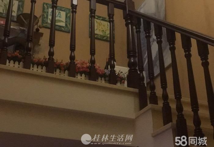 ���������黨԰���ű���ѧ��������̨�г�λ164ƽ