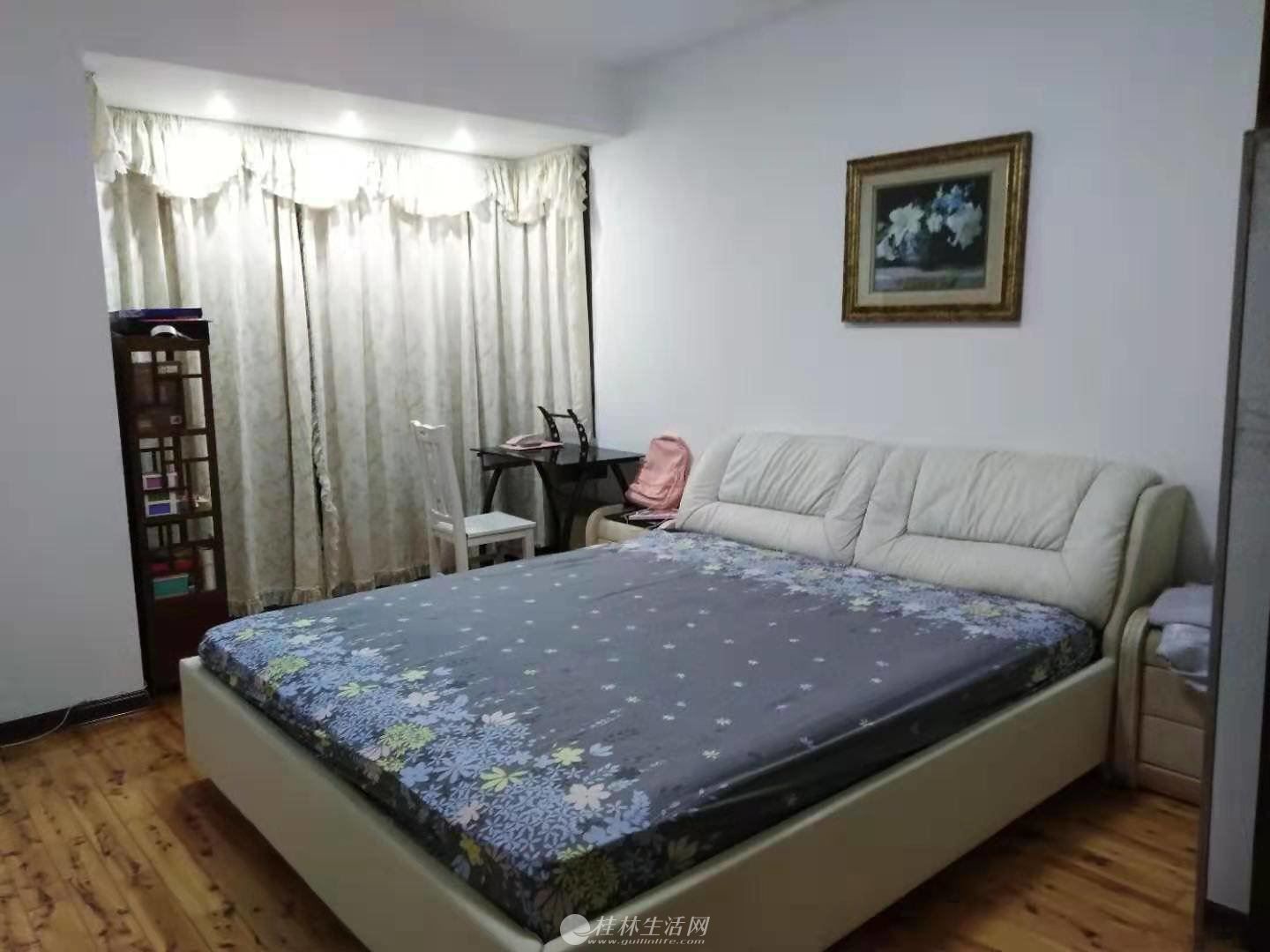 ��ɽ�� �������ͳǲ���3¥��װ��2��2��1�� 2500��