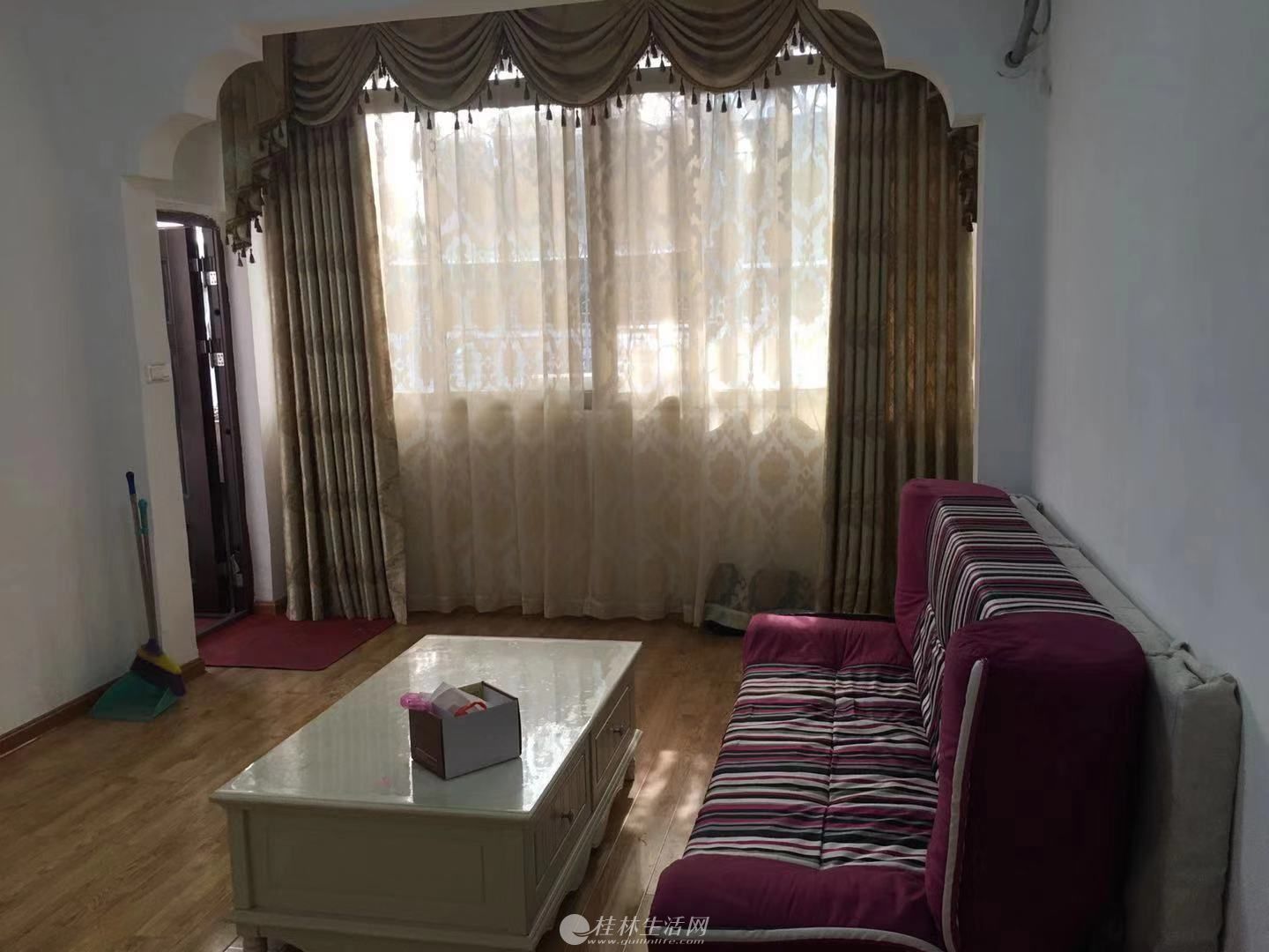 Q�ź�Сѧ�Խ���· ��װ��1��1��1�� �ƽ�2¥43ƽ61��