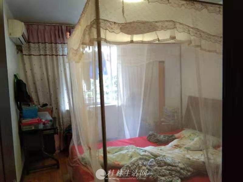 Ӣ��ѧ������ɽ��Ƽ�סլ¥3��2��1��65�����