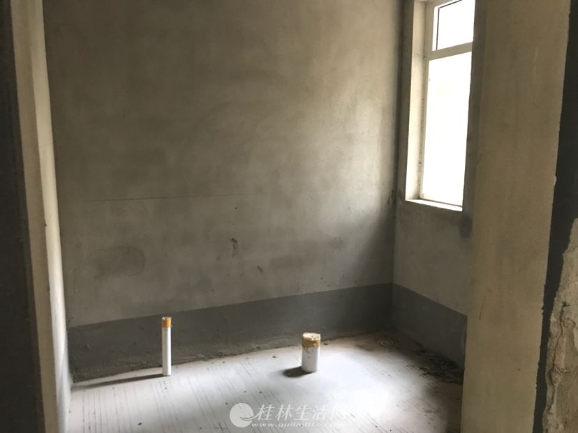 ���㳡 ��̩.����ʥ��С�� 3��2��136ƽһ������ϡȱ��Դ