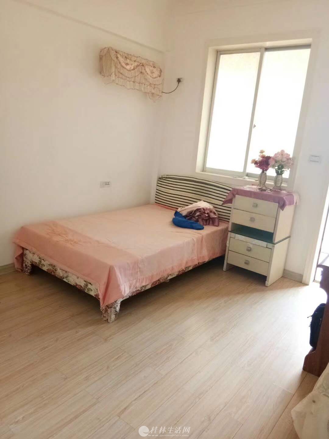������ʯ������˾B������һ��һ������Ȩ���73ƽ�ף���Ʒ��