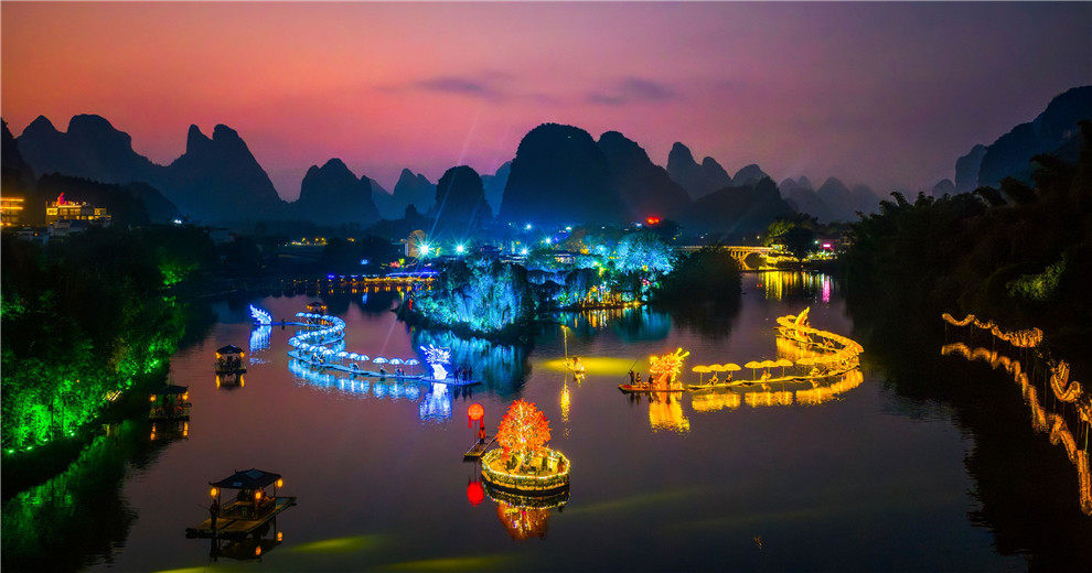 書生等龍女，金龍等藍(lán)龍