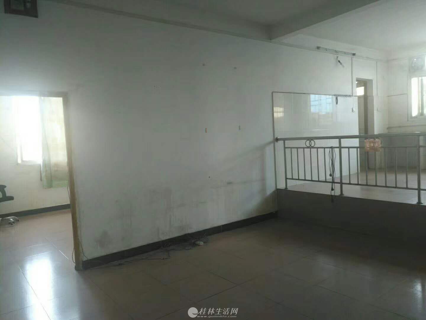 ����· ������������4��2��2�� 900Ԫ/��