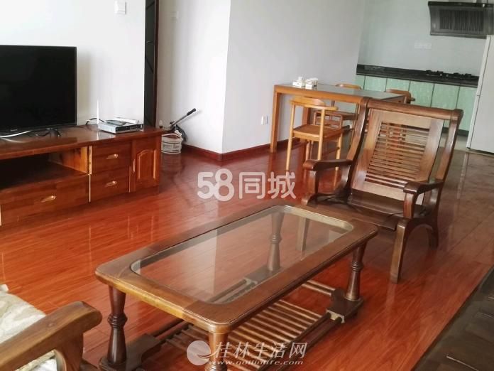  ��̩����   2��2��1��  88ƽ��  2800Ԫ  �ϱ�����  ��װ��װ��  λ�Ӻ�