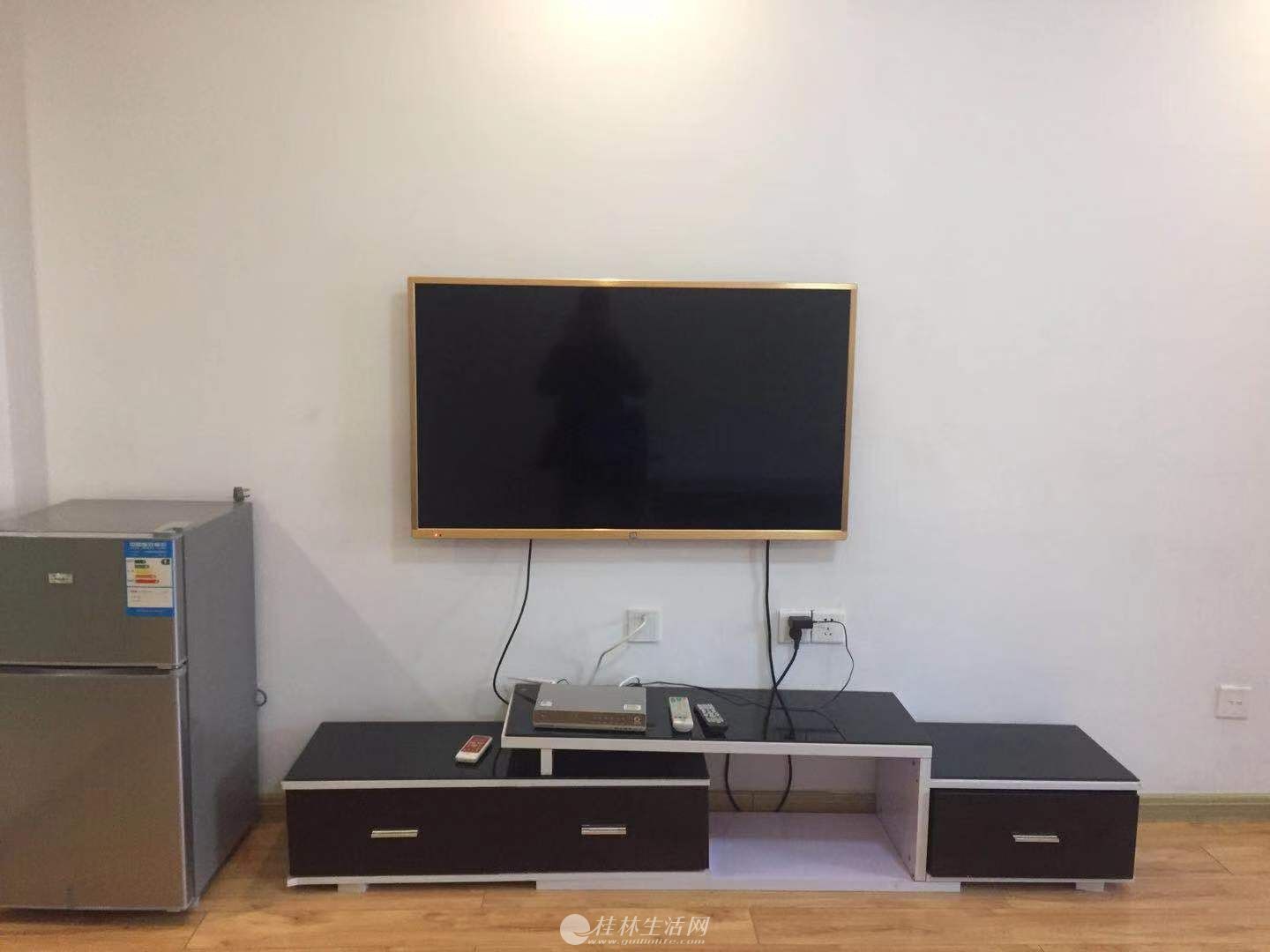 ��﹫Ԣ ��װ1��1��52ƽ �ҵ���ȫ �����ס