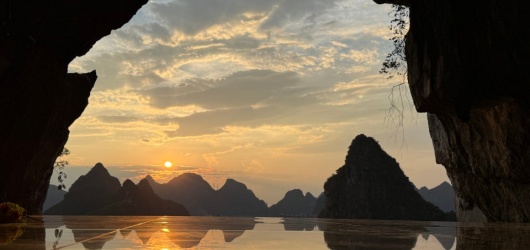 叠彩山仙鹤峰观落日