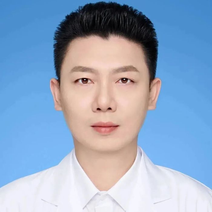 詹磊照片.jpg
