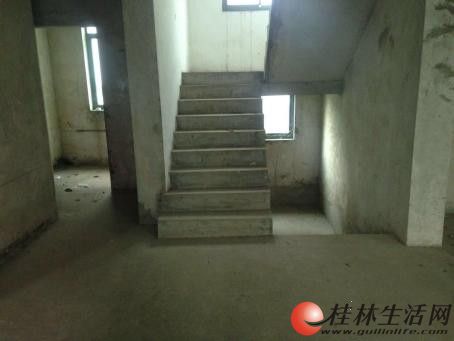 A.���ۣ� �һ�ɽׯ��������� ë��ռ��420ƽ�� 510��