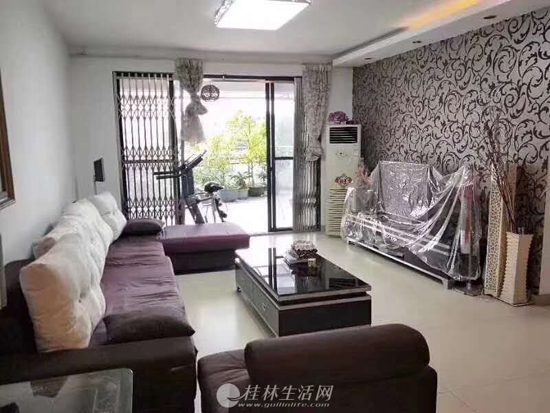 ���������������г��԰��޼��յ��ݶ�¥����60ƽ¶̨��԰��ʵ��190ƽ