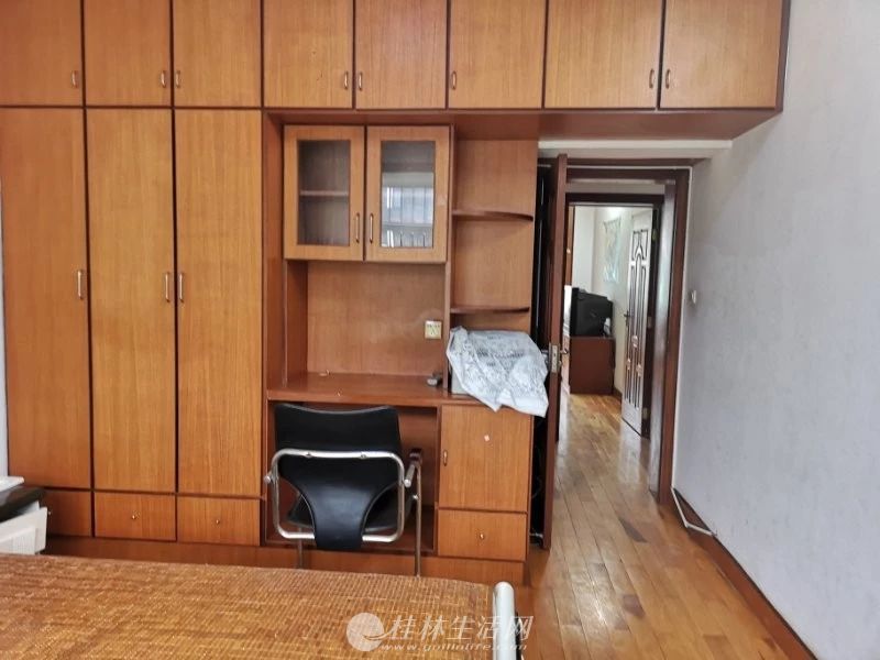 ʤ��С����װ�������ס150ƽ��4������2500Ԫ4¥