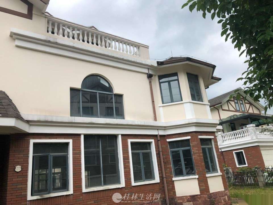 A.�콭������ׯ԰���������ë��ռ��817ƽ��500��
