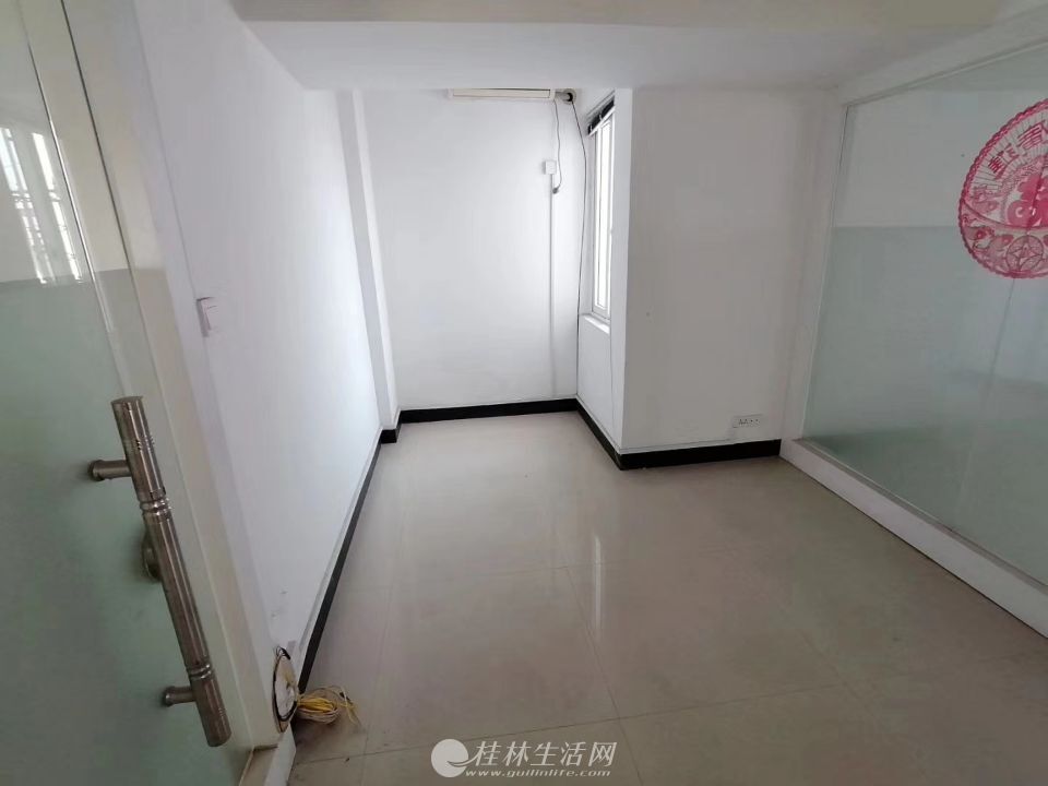 �ϳǰٻ������������ д��¥ ������ѵ�칫 ���仧����¶̨ ��156��