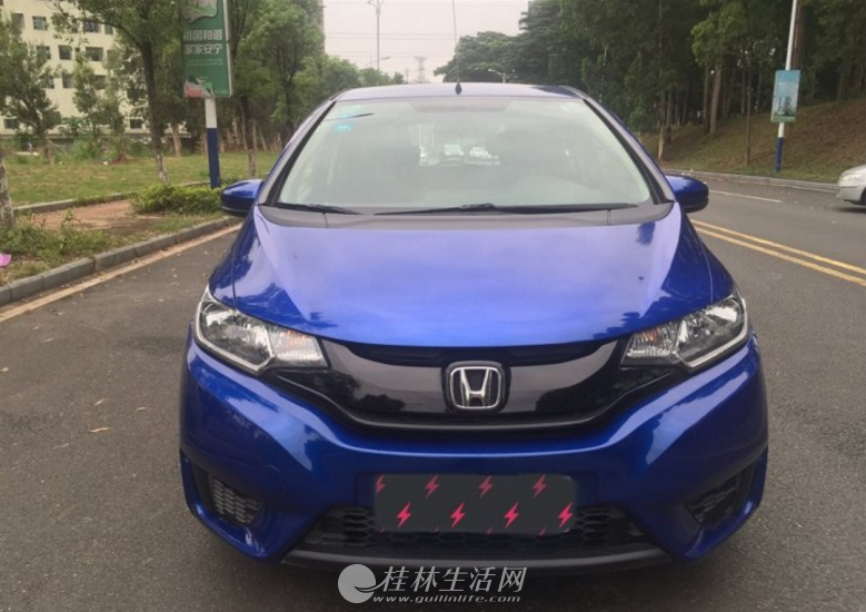 ���ַɶ� 2016�� 1.5L LX CVT������