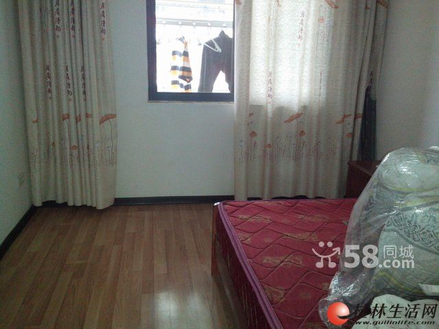 �����.�˽��ϳ�3����װ��3000/�� ����λ