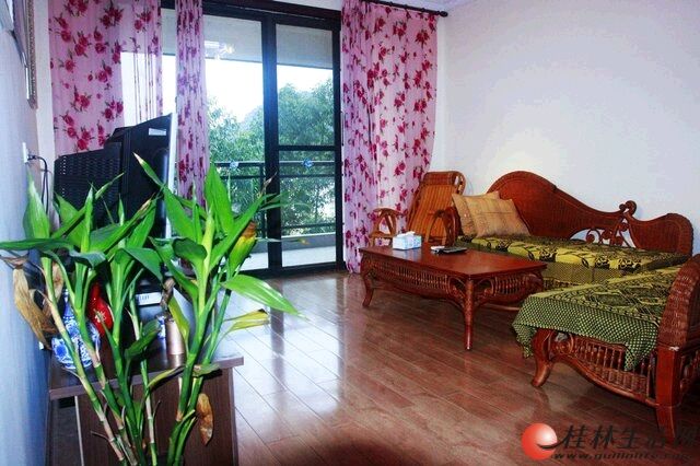 L������޼��վ�װ2��90ƽ�ף�2300�������ס