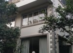独栋 东城别墅门口有2个车位