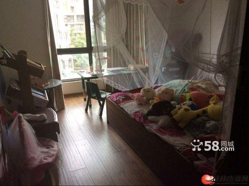 M ��ɽ�� ��̩�ǵ���¥ ��װ1��1�� ��ֵ1600