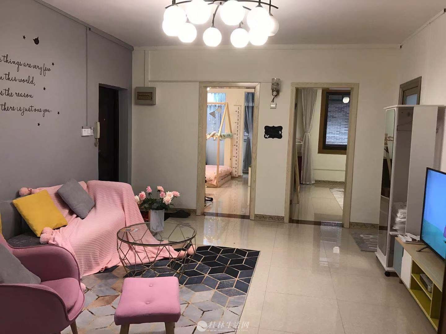 �л�ѧ��  �л�Сѧ��  ������ 2¥ ��װ2�� �����ס