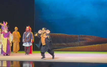 儿童剧《西游记》(第一部)在桂林大剧院大剧场精彩上演