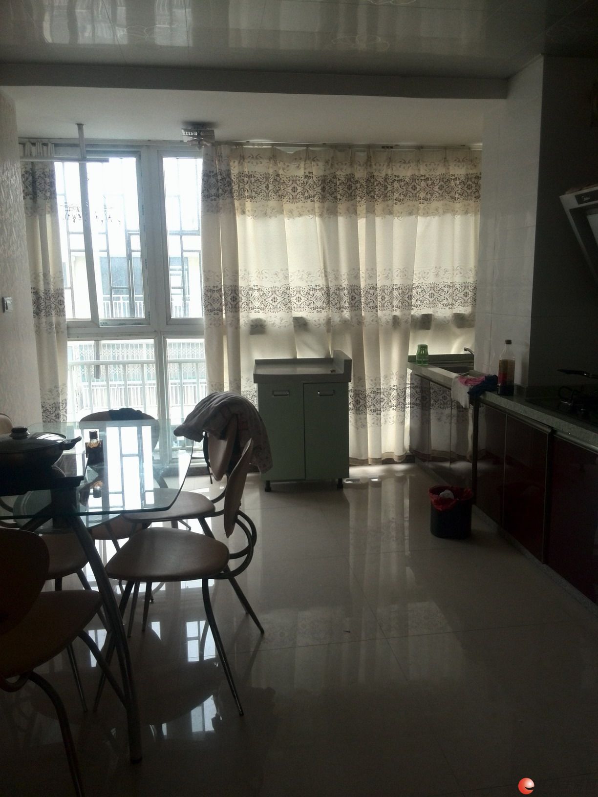 Y���������ӡ� 2��2��105ƽ�� ��װ�� 1500/��