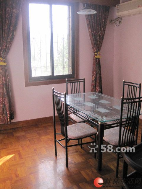 �м���Ժ�����һ����װ���� �ϱ����� ���� �����һ�� ��50��