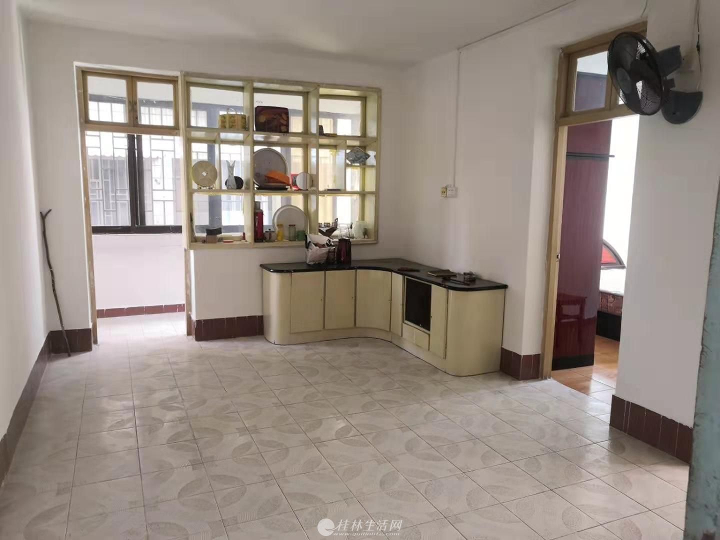 ������ ľ������ ����Сѧ 2��72ƽ
