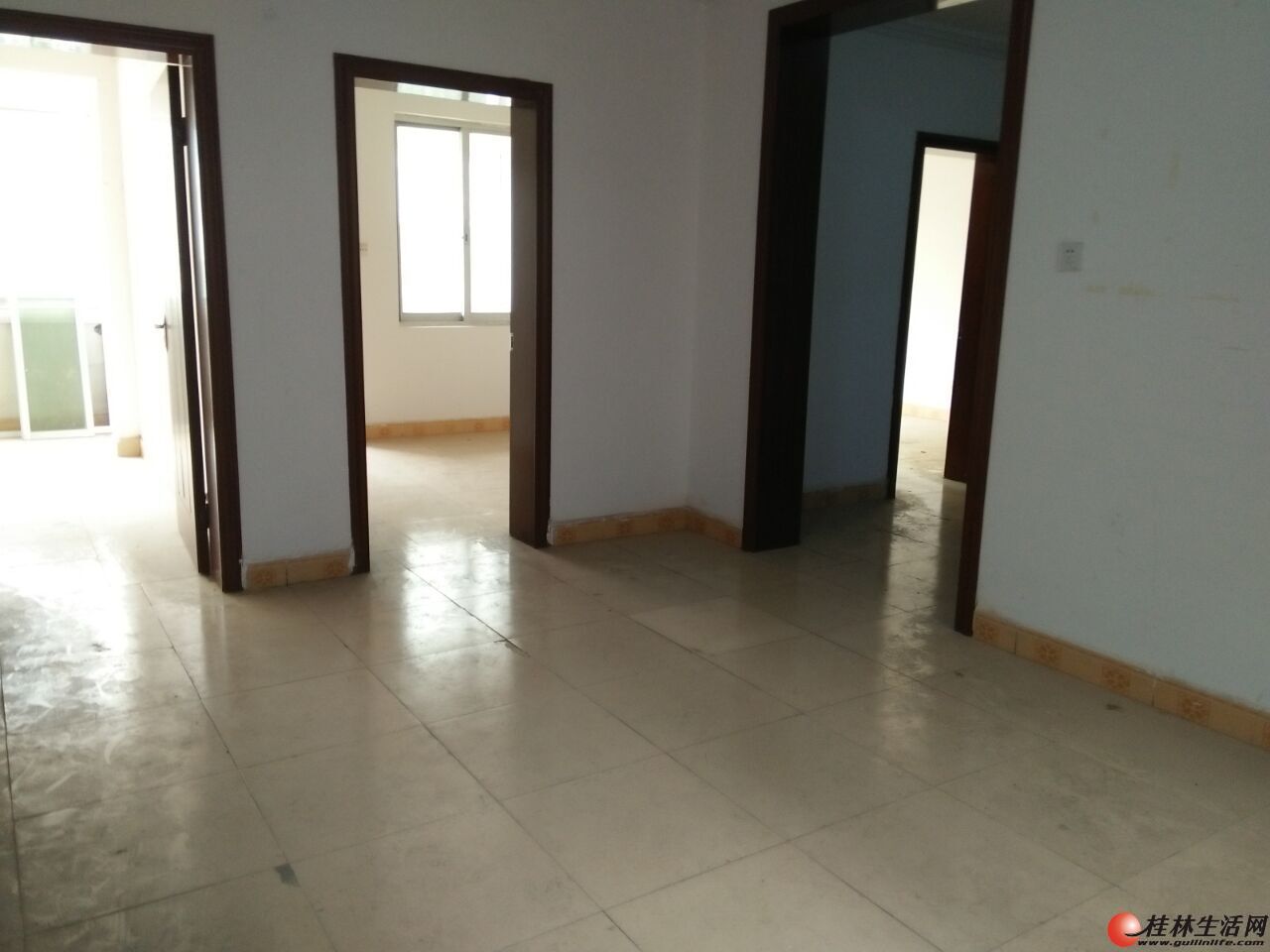 2����ѧ������԰���á��ƽ��¥100�O3��+¶̨�����ͷ���������ɹ⣡
