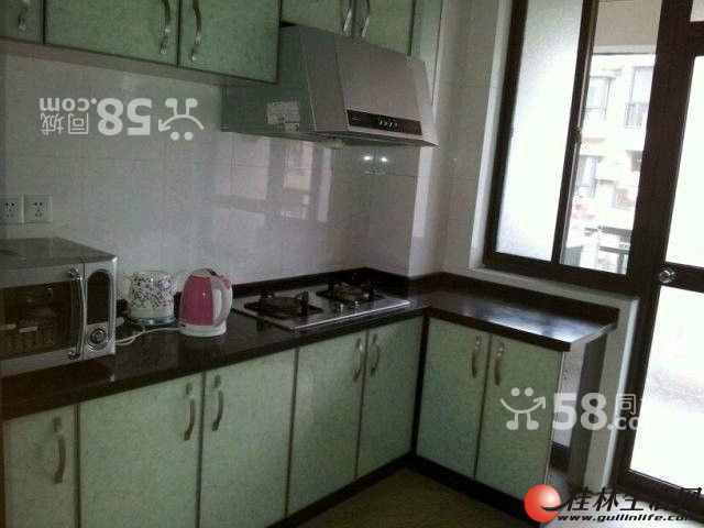 �������޼��ա�3��2��115ƽ �׺���װ��