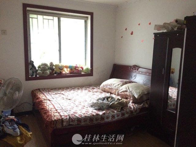 xq���л�ѧ���ƽ���¥��Ȩ65.8ƽ��70��
